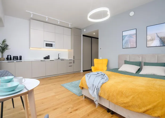 Modern Close To And Spas Apartment *